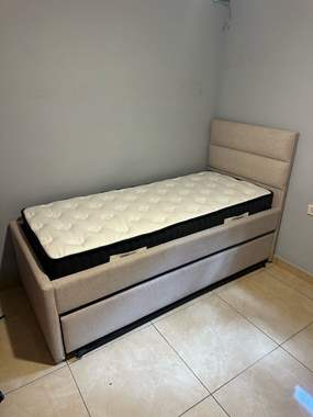 מיטת יחיד מרופדת דגם פירנצה : image 1